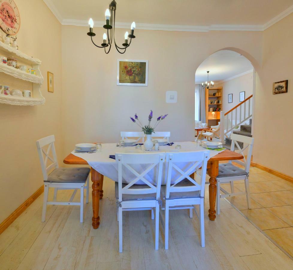 Lux Apartman Villa Hajduszoboszlo Bagian luar foto